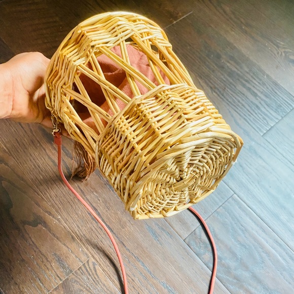 Mango Rattan bucket bag - Picture 7 of 10